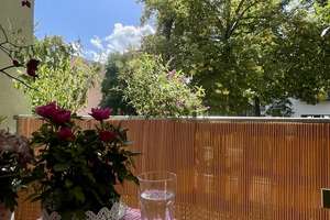 Stilvolle 2 Zimmer Wohnung mit sonnigem Balkon, Einbauküche und Tiefgaragenstellplatz Nähe Bahnhof – Die vollständige Adresse der Immobilie erhältst du vom Anbieter., 70191 Heilbronner Straße, Stuttgart – Vorschaubild 1