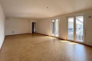 - Zuhause im lebendigen Europaviertel - Helle 2-Zimmer-Wohnung mit großzügigem Wohnbereich – Die vollständige Adresse der Immobilie erhältst du vom Anbieter., 70173 Europaviertel, Stuttgart – Vorschaubild 2