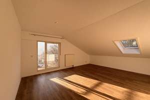 Komfortable 2-Zimmer-Wohnung mit Balkon – Heinrich-Schütz-Str. 10, 57080 Niederschelden, Siegen – Vorschaubild 2
