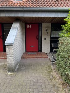3,5 Zi., Stadthaus auf 3 Ebenen in sehr guter Lage mit PKW-Außenstellplatz