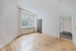 ⭐️ Klassischer Altbau am Boxhagener Platz - Helle 3 Zi mit EBK, 3,10m Decken & Garten in Top-Lage. – Die vollständige Adresse der Immobilie erhältst du vom Anbieter., 10245 Friedrichshain, Berlin – Vorschaubild 4