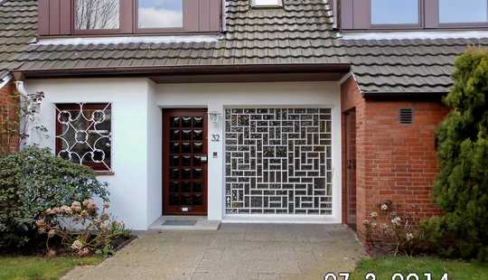 Bild von Großzügiges, helles Haus mit großem Garten