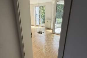 Von Privat - Frisch renovierte sehr helle 2,5-Zimmer Wohnung mit Balkon im 2. OG in Bochum-Stiepel