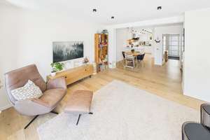 Modernes Zuhause mit Garten, Wallbox und hochwertiger Ausstattung – Wohlfühlfaktor und Komfort! – Die vollständige Adresse der Immobilie erhältst du vom Anbieter., 55130 Laubenheim, Mainz – Vorschaubild 2
