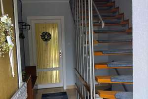 Freistehendes Einfamilienhaus mit Einliegerwohnung - provisionsfrei – Die vollständige Adresse der Immobilie erhältst du vom Anbieter., 40885 Lintorf, Ratingen – Vorschaubild 2