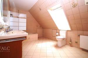Renoviert & leerstehend! Ein-, 2- oder 3-Familienhaus gesucht?  TOP Lage! – FALC Immobilien – Die vollständige Adresse der Immobilie erhältst du vom Anbieter., 74080 Böckingen, Heilbronn – Vorschaubild 34