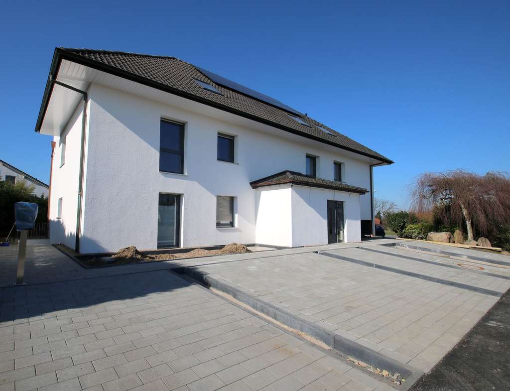 Wohnen in Neubau-Qualität im Zentrum von Eidinghausen!