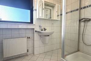 ++ HELLES APPARTEMENT MIT KÜCHE UND GRÜNBLICK ++ – Remscheider Str. 20, 42659 Solingen-Mitte, Solingen – Vorschaubild 4