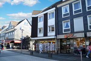 Wohn - und Geschäftshaus in bester Lage von Wermelskirchen
( Telegrafenstraße ) – Die vollständige Adresse der Immobilie erhältst du vom Anbieter., 42929 Wermelskirchen – Vorschaubild 3