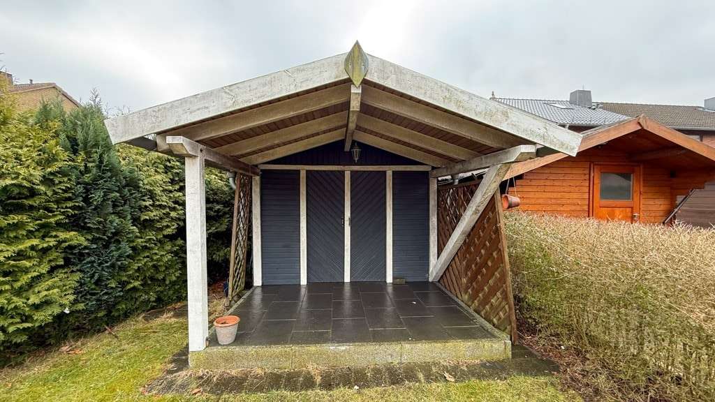 Immobilie in Jerrishoe - Vollständig unterkellertes Reihenendhaus mit Carport, Terrasse und Gartenhaus in Tarp - Bild 2