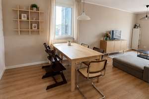 4-Zimmer-Wohnung mit Balkon & Parkblick