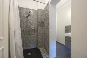 Mehrere Grundrissoptionen - auch Verkleinerung - Einmaliges Penthouse mit Traumblick in Herdern – 79104 Neuburg, Freiburg im Breisgau – Vorschaubild 23