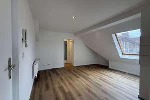 Bezugsfreie, großzügige 1-Zimmer-Altbauwohnung im Dachgeschoss mit schönem Balkon und Wohnküche! – Kurfürstenstraße 57, 12105 Mariendorf, Berlin – Vorschaubild 8