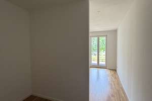Geräumige 2-Zimmer-Wohnung mit Einbauküche, Balkon und Duschbad – Schweriner Straße 45, 1067 Wilsdruffer Vorstadt/Seevorstadt-West, Dresden – Vorschaubild 4