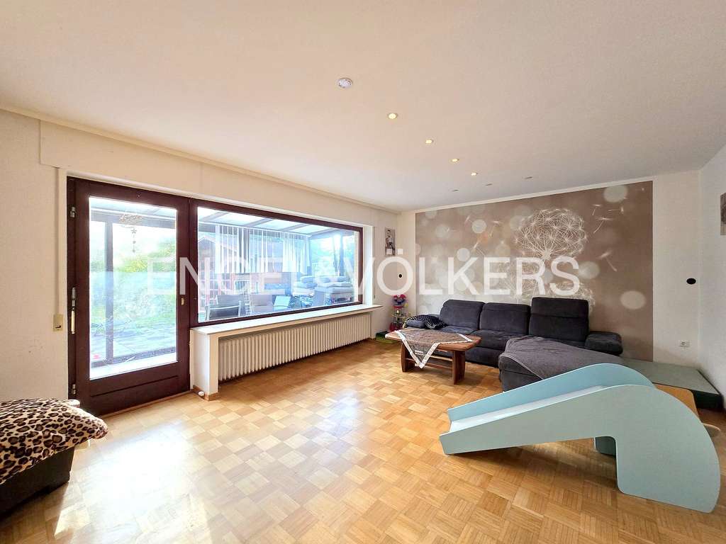 Immobilie in Jever - Zweifamilienhaus in Jever: Solides Investment mit Mietsteigerungspotenzial - Bild 3