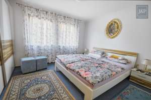 Gepflegte Erdgeschosswohnung mit Terrasse, Einbauküche & Carport-Stellplatz – Die vollständige Adresse der Immobilie erhältst du vom Anbieter., 86169 Firnhaberau, Augsburg – Vorschaubild 3