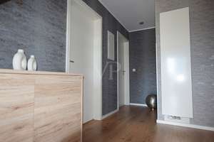 DOPPELHAUSHÄLFTE MIT DACHTERRASSE, GARAGE UND GROßEM GARTEN – Die vollständige Adresse der Immobilie erhältst du vom Anbieter., 38446 Neindorf, Wolfsburg – Vorschaubild 14