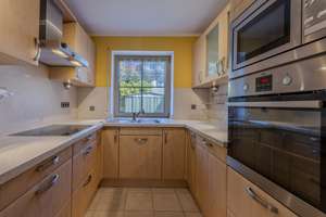 59 Jahre Restlaufzeit! Bezugsfreies Reiheneckhaus im Erbbaurecht (LH München) mit Remise, Garage, PV – Die vollständige Adresse der Immobilie erhältst du vom Anbieter., 80939 Freimann, München – Vorschaubild 8