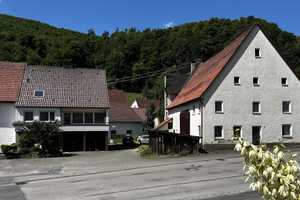 Geräumiges Haus mit großem Grundstück und Lagerflächen direkt an der Schmiech – Alb-Donau-Kreis – Vorschaubild 7