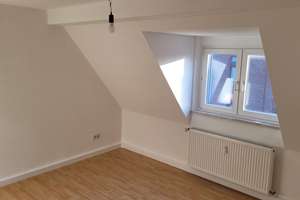 Gemütliche 2 Raum Wohnung plus Hobbyraum (10qm) im angrenzenden Dachboden. – Schemannstraße 64, 45884 Rotthausen, Gelsenkirchen – Vorschaubild 4