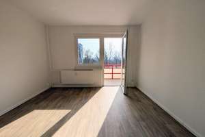 Stilvolle 4-Raumwohnung mit moderner Markeneinbauküche – Dr.-Salvador-Allende-Straße 12, 9119 Kappel, Chemnitz – Vorschaubild 8