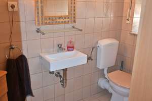 Wohnhaus mit schönen Zimmern sowie Garage und Nebengebäude – Die vollständige Adresse der Immobilie erhältst du vom Anbieter., 54518 Plein – Vorschaubild 6