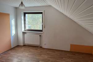 Zweite Chance am Europakanal –  Renovierungsbedürftiges Einfamilienhaus mit viel Platz in Dambach – Die vollständige Adresse der Immobilie erhältst du vom Anbieter., 90768 Dambach, Unterfürberg, Fürth – Vorschaubild 9