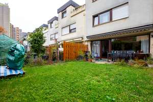 Reihenhaus in Mainz-Gonsenheim, 141 m² auf vier Ebenen, Modernisierungsbedarf eingepreist