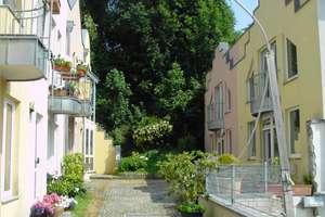 -Exklusives mediterranes Wohnen - Mitten in der Stadt -