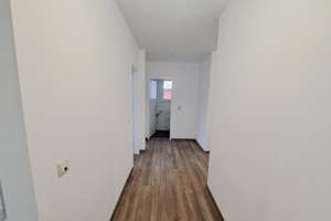 Frisch modernisierte 3 1/2-Zimmer-Wohnung mit Balkon in Bremerhaven-Lehe! – Nelly-Sachs-Straße 7, 27568 Lehe, Bremerhaven – Vorschaubild 11