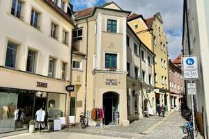 Historisches Einzeldenkmal in Bestlage von Regensburg!