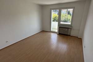 Helle 3-Zimmer-Wohnung mit Balkon in Duisburg-Neudorf