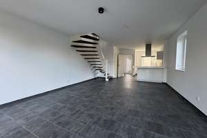 Ruhig wohnen, viel Raum genießen: 4-Zimmer-ERH mit Garten, Stellplatz und teilmöbliert – 22844 Norderstedt – Vorschaubild 7