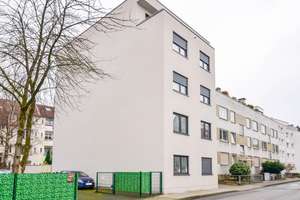 Erdgeschoss-Neubauwohnung * 4 Zimmer * 2 Bäder * Stellplatz * Loggia