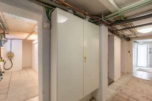 Villa in TOP LAGE von Düsseldorf-Kaiserswerth mit Geschichte und vielfältigen Nutzungsmöglichkeiten – Die vollständige Adresse der Immobilie erhältst du vom Anbieter., 40489 Kaiserswerth, Düsseldorf – Vorschaubild 73