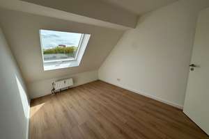 Licht, Raum & Stil auf zwei Ebenen – frisch renovierte Maisonette mit Terrasse und 3 Schlafzimmern – Die vollständige Adresse der Immobilie erhältst du vom Anbieter., 50829 Bocklemünd/Mengenich, Köln – Vorschaubild 14