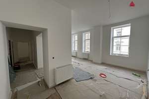 Kernsanierte, lichtdurchflutete 4 Zimmerwohnung mitten in Wiesbaden. – Wellritzstraße 42, 65183 Westend / Bleichstraße, Wiesbaden – Vorschaubild 7