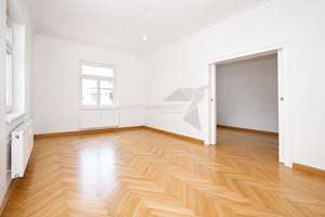 Wunderschöne, sanierte 3 Raum Altbau-Wohnung mit Balkon, Echtholzparket und großem Hausgarten – Richard- Wagner- Straße 37, 9119 Kappel, Chemnitz – Vorschaubild 1