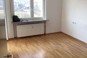 Mitten drin! Ansprechende 2-Zi.-Wohnung mit Ausblick – Wegaweg 6, 70565 Dürrlewang, Stuttgart – Vorschaubild 2