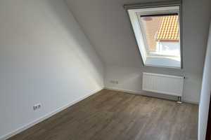 Freundliches und modernisiertes 4-Raum-Reihenhaus mit EBK in Cremlingen – Wolfenbüttel (Kreis) – Vorschaubild 11