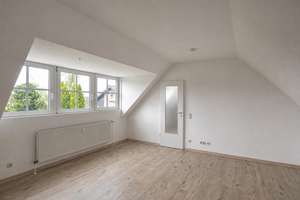 Bezugsfreie 2-Zimmer-Dachgeschosswohnung in Aachen-Eilendorf - perfekt für Singles oder Paare!