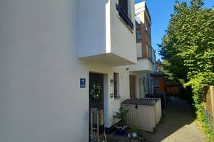 Großzügiges Reihenendhaus zur Miete (voll möbliert) mit Garten – München Lerchenau  – Aronstabstraße 9, 80935 Lerchenau-Ost, München – Vorschaubild 4