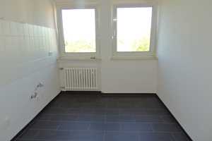 RENOVIERTE 3-ZI.-WOHNUNG IM 2. OBERGESCHOSS M. AUFZUG U. BALKON IN RUHIGER LAGE VON KR.-GARTENSTADT – Stettiner Straße 27, 47829 Krefeld – Vorschaubild 9
