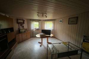 Mehrgenerationenhaus mit Entwicklungspotenzial in ruhiger Lage von Hildrizhausen – Die vollständige Adresse der Immobilie erhältst du vom Anbieter., 71157 Hildrizhausen – Vorschaubild 9