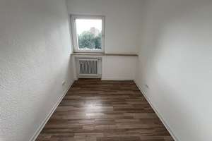 3 Zimmer - Küche dazu - Balkon - Wannenbad mit Fenster - Duisburg Rheinhausen – Brahmsstraße 3, 47226 Rheinhausen-Mitte, Duisburg – Vorschaubild 6
