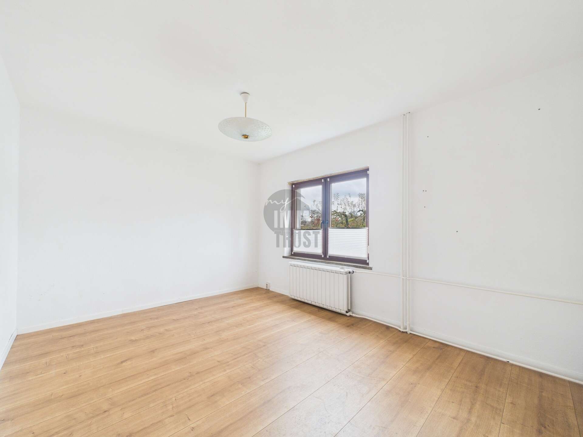 Immobilie in Boitzenburger Land - RUHEOASE AM DORFRAND MIT GROSSZÜGIGEM GRUNDSTÜCK UND SCHLOSSPANORAMA - Bild 7