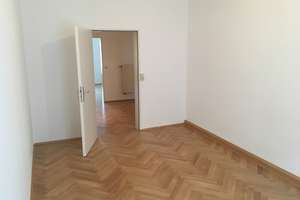 Moderne 3 Zi. Altbau-Wohnung in zentraler Lage – Schhleißheimer Str. 42, 80333 Augustenstraße, München – Vorschaubild 2