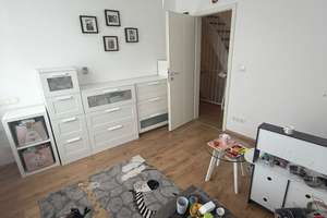 Charmantes und provisionsfreies Reihenmittelhaus mit 6 Zimmern in Ingolstadt-Nordwest – Die vollständige Adresse der Immobilie erhältst du vom Anbieter., 85057 Nordwest, Ingolstadt – Vorschaubild 20