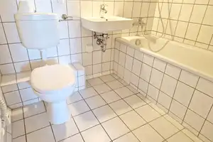 Nur wenige Stufen ins neue Wohnglück - sanierte 3 Zimmer Wohnung mit Balkon und EBK – Birkholzer Weg 8, 39128 Magdeburg – Vorschaubild 12