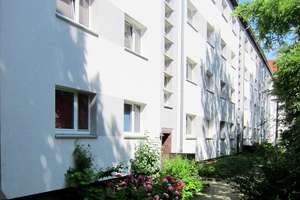 Hans-Porner-Str. 32, 2 L - Gut geschnittene 3 Zimmer Wohnung mit Tageslichtbad